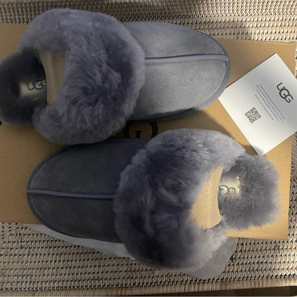 UGG W Scuffette II in Grey NWT